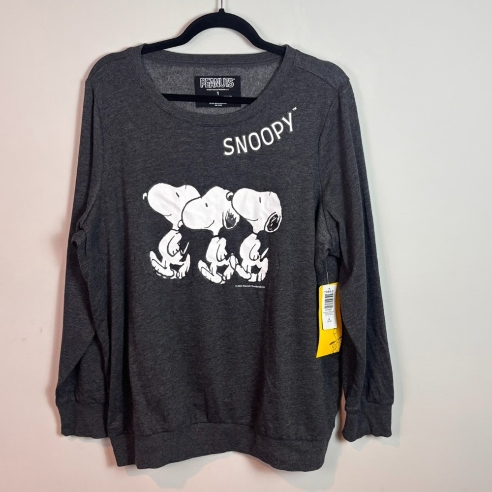 NEW Torrid Womens Grey Peanuts Snoopy Graphic Sweatshirt sz 1X NWT Scoop Neck